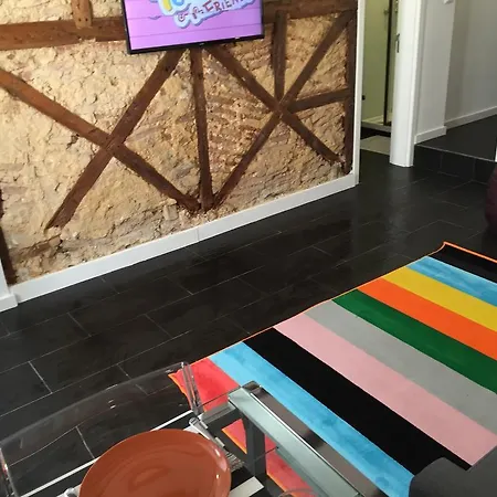 Happy Nest Charming Appartamento